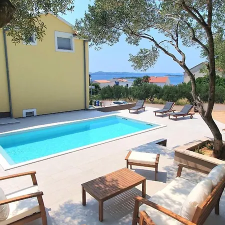 In With Sea Views, Balcony, Air Conditioning,wifi 592-1