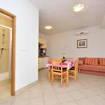In With Sea Views, Balcony, Air Conditioning,wifi 592-1