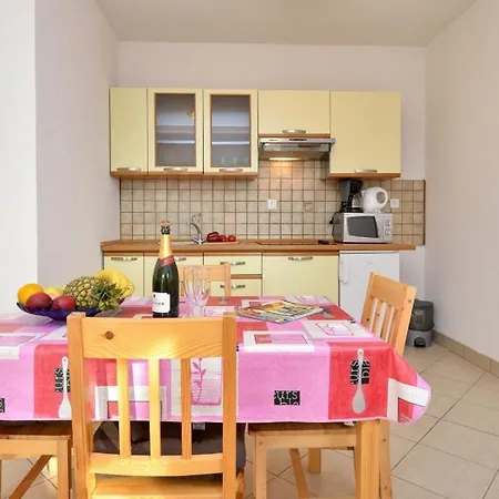 بيت للعطل In With Sea Views, Balcony, Air Conditioning,wifi 592-1 دراغ