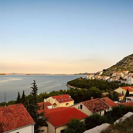 بيت للعطل In With Sea Views, Balcony, Air Conditioning,wifi 592-1 دراغ